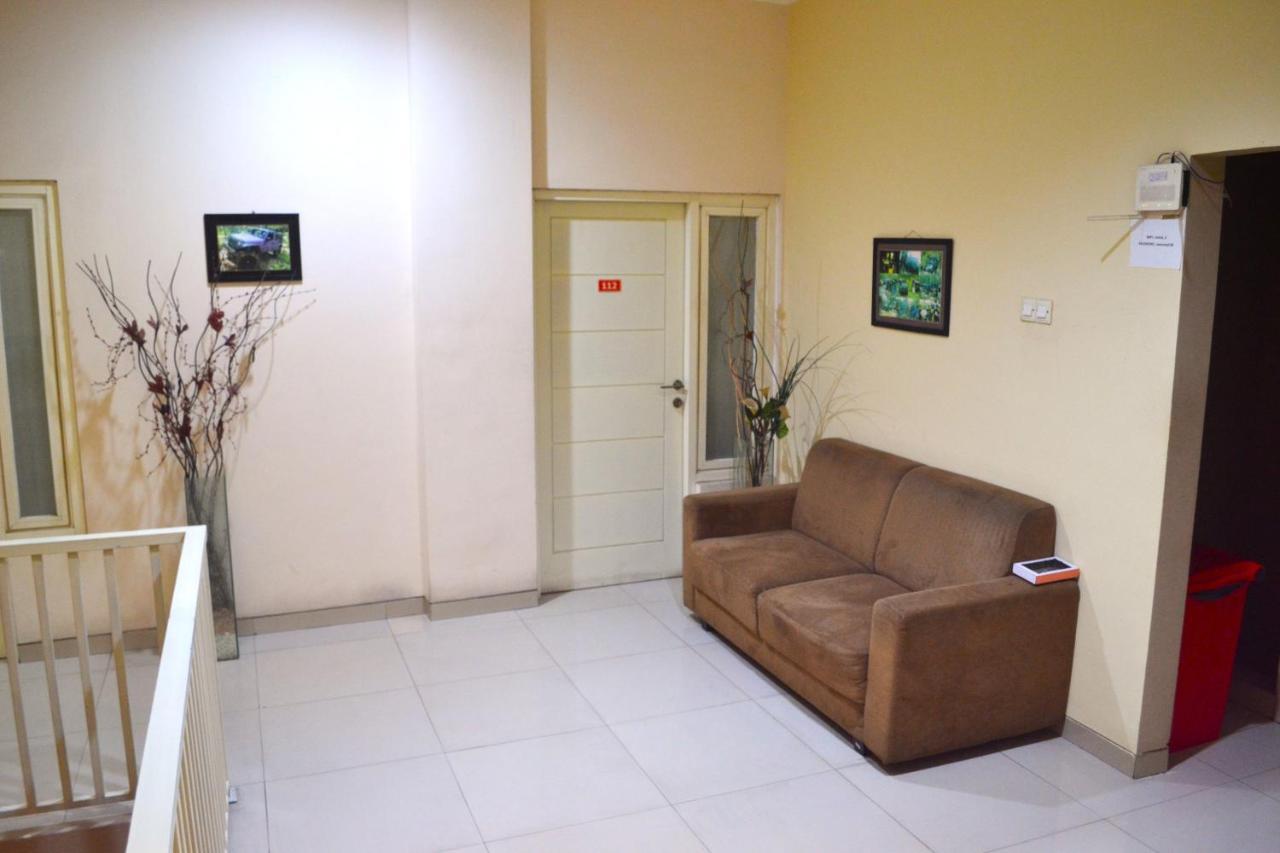 Semampir Residence By Occupied Surabaya Exterior foto
